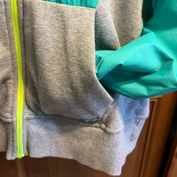 Fox XL Women’s Zip Up Hoodie - Picture 2 of 5